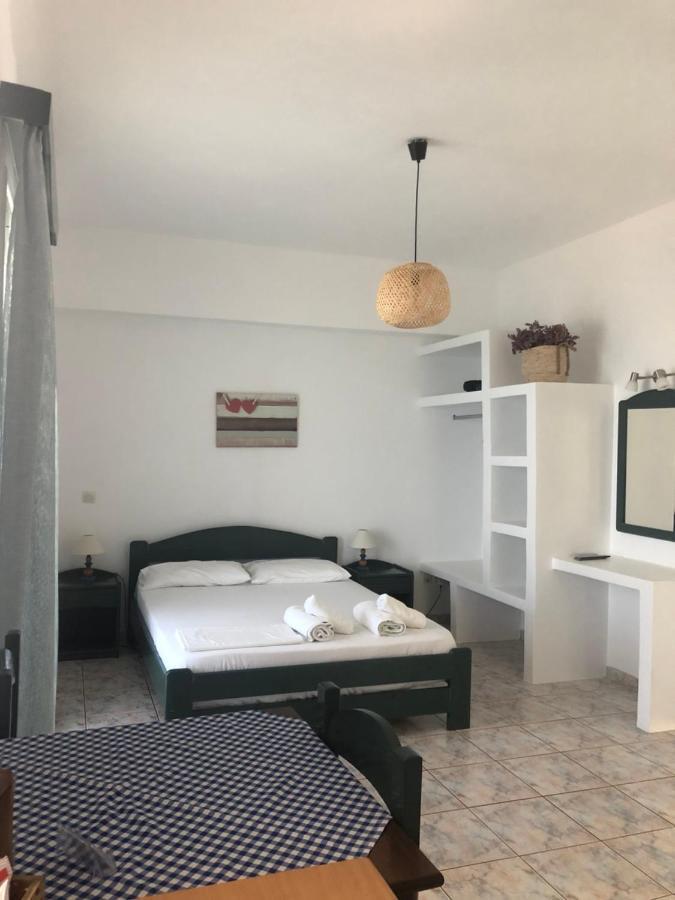 Meltemi Tinos Aparthotel Agios Romanos Exterior foto